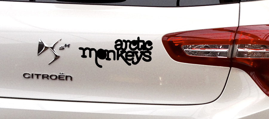 pegatina arctic monkeys coche