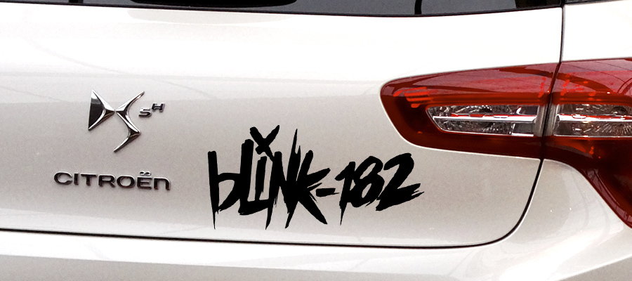 pegatina blink-182 logo letras